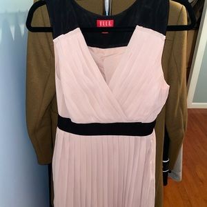 Elle pink dress with black details